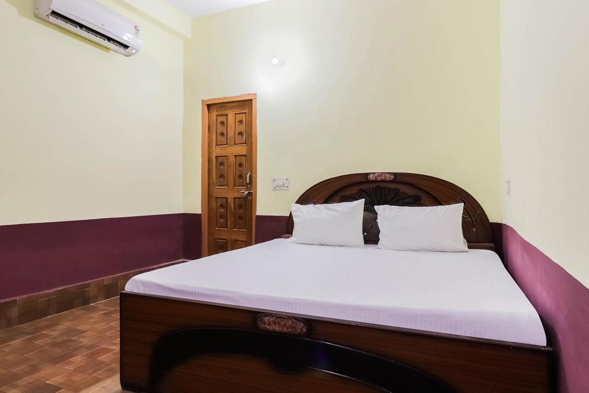 Hotel O Jyotish House Ayodhya Exterior foto